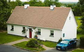 Longford Holiday Red Rose Self Catering Cottage